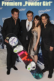 Ken Duken,  Ed Westwick & Felicity Jones, Adam Bousdoukos (©Foto: Martin Schmitz)